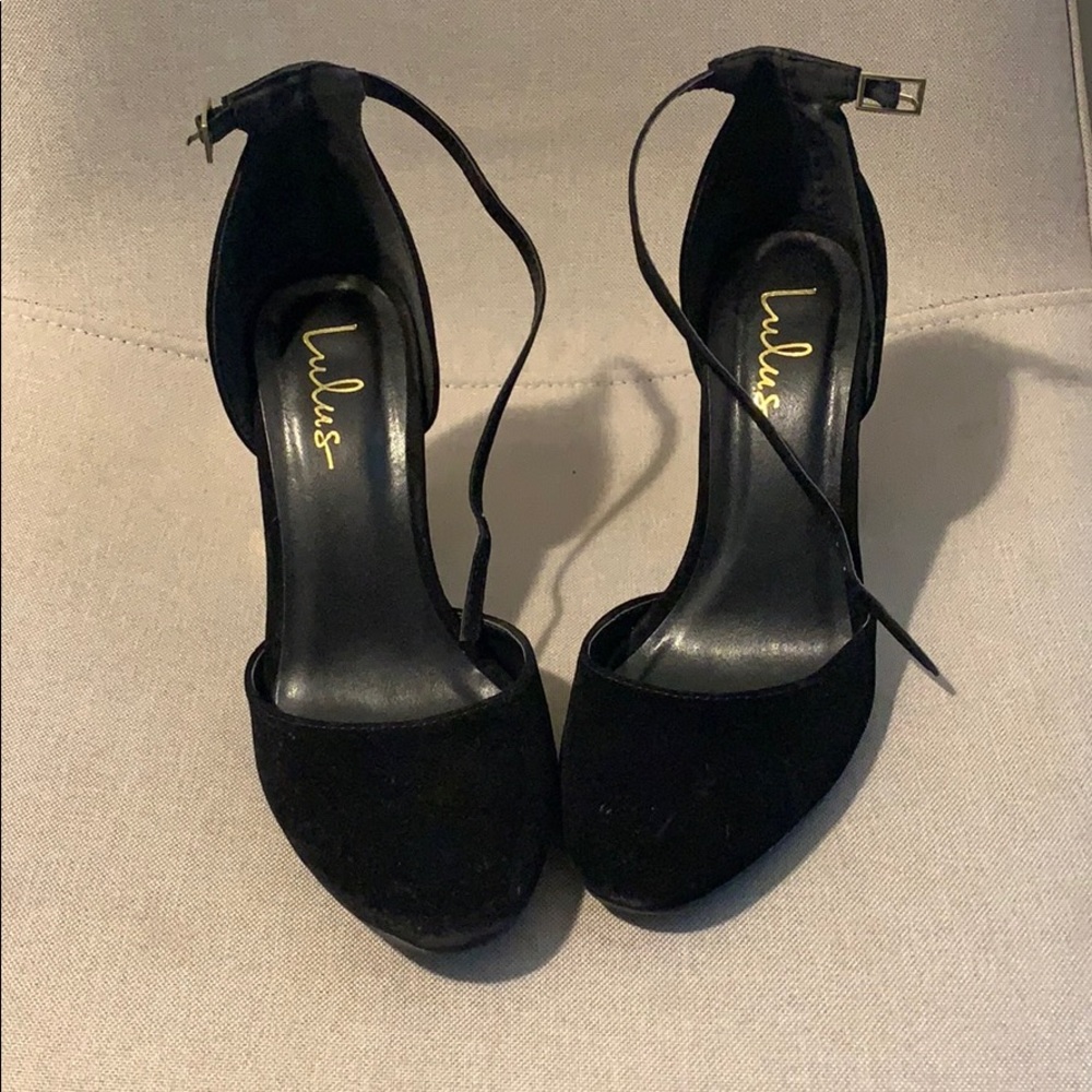 Lulu’s Laura black velvet ankle strap heels